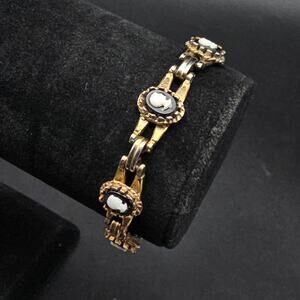 Vintage Cameo Bracelet Black White Gold Tone Vintage Jewelry